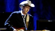 Rock musician Bob Dylan performs at the Wiltern Theatre in Los Angeles in this file photo from May 5, 2004. (REUTERS/Robert Galbraith RG) 