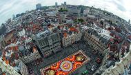 A 1,800 square meters flower carpet on the theme 