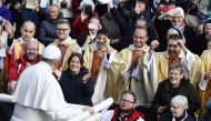 
Pope Francis greets faithfuls as he arrives to lead a Holy Mass at Freedom Square in Tallinn, Estonia September 25, 2018. Vatican Media/Handout via Reuters
