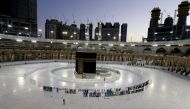 Worshippers perform Taraweeh prayer at Kaaba in the Grand Mosque on the first day of the holy month of Ramadan during the outbreak of the coronavirus disease (COVID-19), in the holy city of Mecca, Saudi Arabia April 24, 2020. REUTERS/Ganoo Essa/File Photo