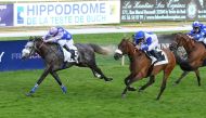 Mon’nia takes the lead during the Group 2 PA Criterium des Pouliches.