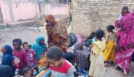 Sudanese, displaced from the Jazirah district, arrive in the eastern city of Gedaref on October 26, 2024. (Photo by AFP)
