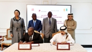 QC Second Vice Chairman, Rashed bin Hamad Al Athba, and President of the Côte d’Ivoire Chamber of Commerce and Industry Faman Touré, signing the MoU. 