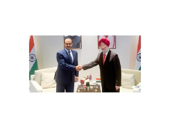 Minister of State for Energy Affairs and President and CEO of QatarEnergy, H E Eng. Saad bin Sherida Al Kaabi with Minister of Petroleum and Natural Gas in the Republic of India, H E Hardeep Singh Puri during the India Energy Week 2025.