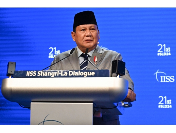 Indonesia's Defence Minister and president-elect Prabowo Subianto speaks during the 21st Shangri-La Dialogue summit in Singapore on June 1, 2024. (Photo by Nhac Nguyen / AFP)