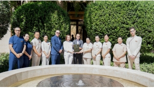 Zulal Wellness Resort by Chiva-Som officials and staff with the award.