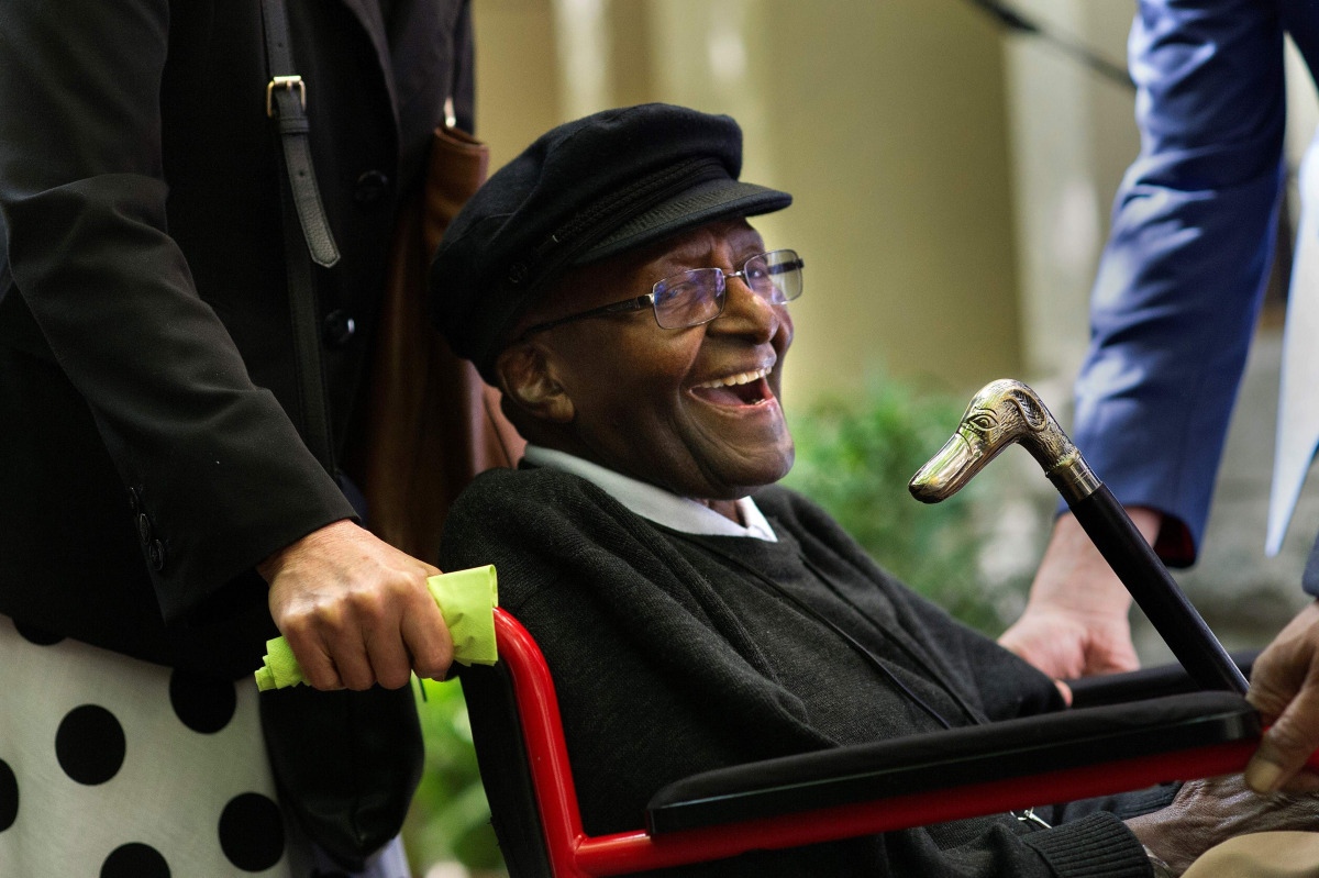 South African retired Anglican archbishop and anti-apartheid icon Desmond Tutu is pictured during a tea party held to mark his 85th birthday on October 7, 2016 in Cape Town. (AFP / Rodger Bosch)