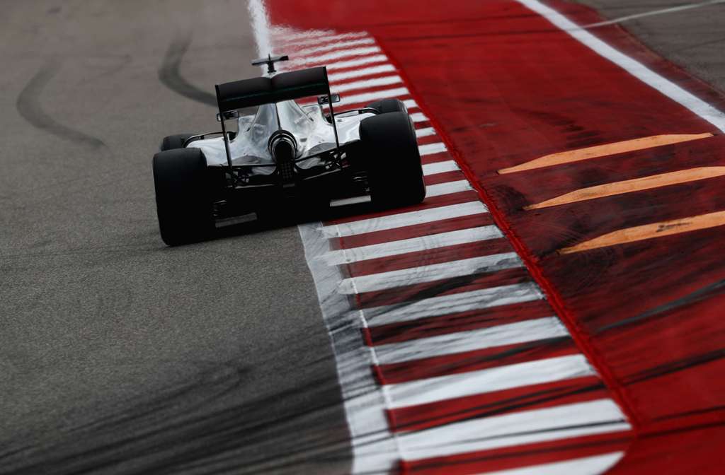 Nico Rosberg of Germany driving the (6) Mercedes AMG Petronas F1 Team Mercedes F1 WO7 Mercedes PU106C Hybrid turbo on track during the United States Formula One Grand Prix at Circuit of The Americas on October 23, 2016 in Austin, United States. Clive Maso