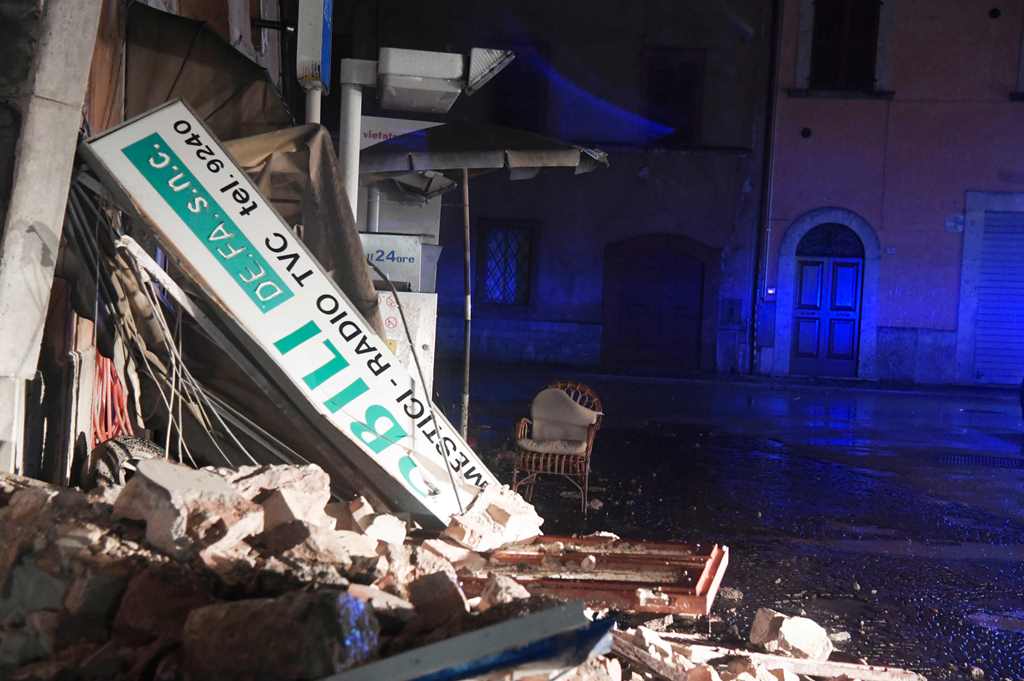 A picture shows rubbles due to earthquakes in the village of Visso, central Italy, on October 26, 2016. AFP / TIZIANA FABI
