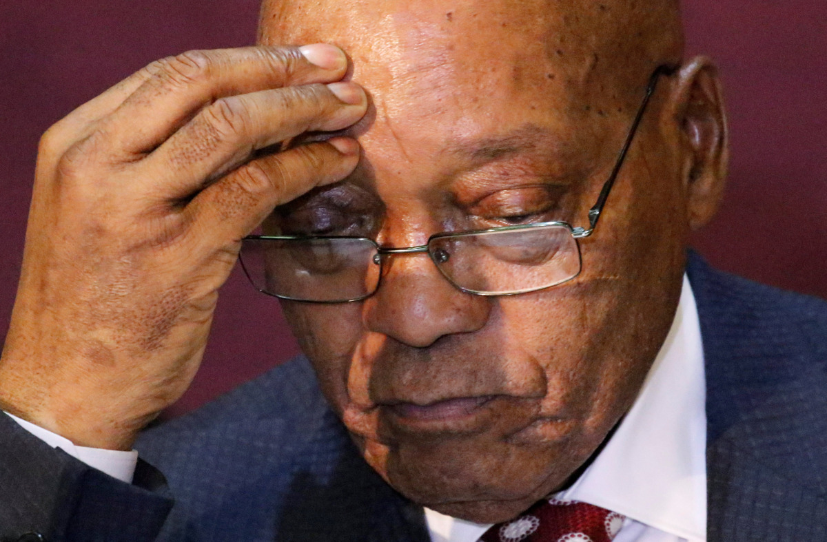 South African President Jacob Zuma listens at a press conference with President Robert Mugabe in Harare, Zimbabwe, November 3,2016. (Reuters/Philimon Bulawayo)
