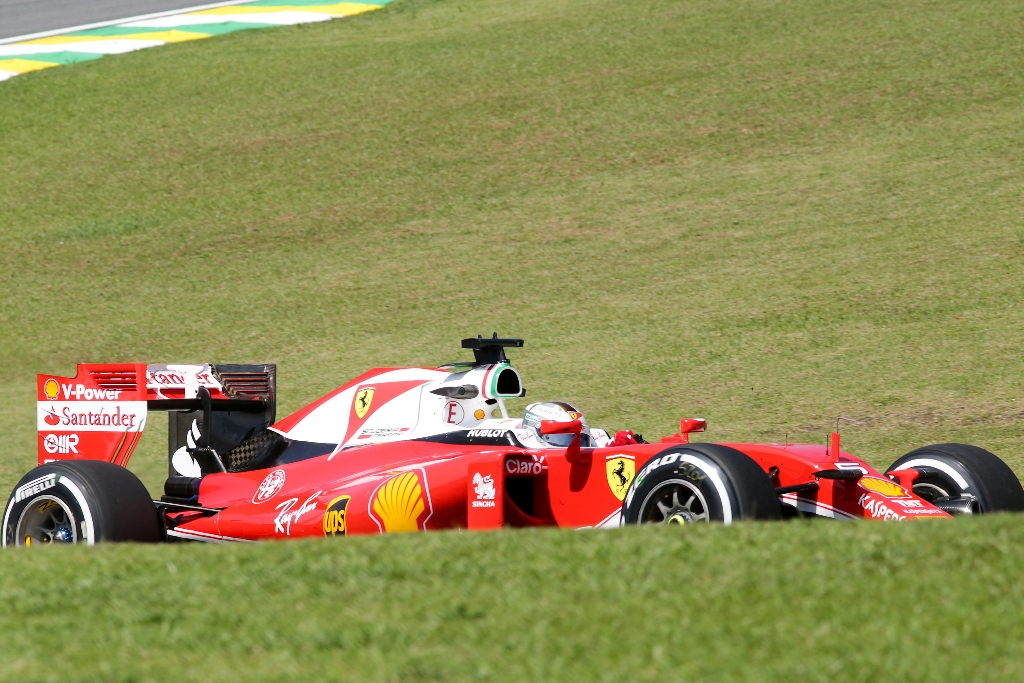 Sebastian Vettel of Germany driving the (5) Scuderia Ferrari SF16-H Ferrari 059/5 turbo (Shell GP) on track during practice for the Formula One Grand Prix of Brazil at Autodromo Jose Carlos Pace on November 11, 2016 in Sao Paulo, Brazil. Dario Oliveira - 