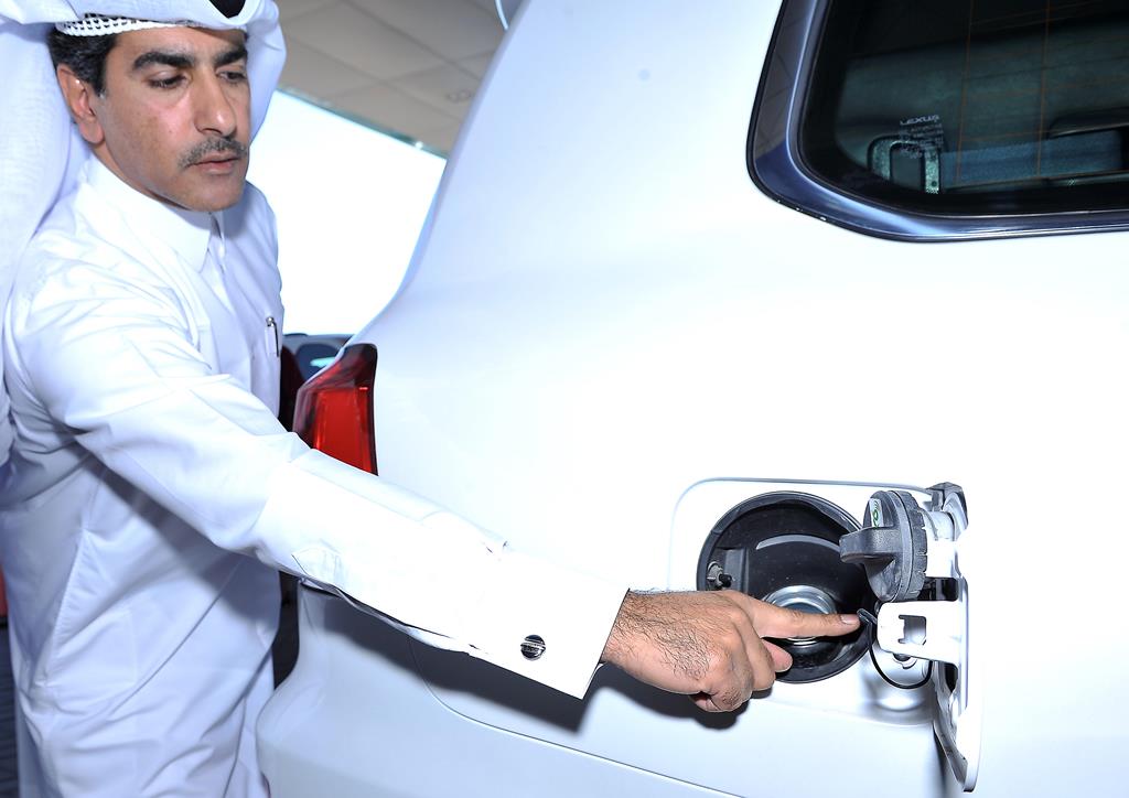 File photo of Yousef Al Sulaiti, Manager, Information Technology, Woqod, explaining the new system, at the company’s Legtaifiya station in January 2016. Pic: Baher Amin / The Peninsula