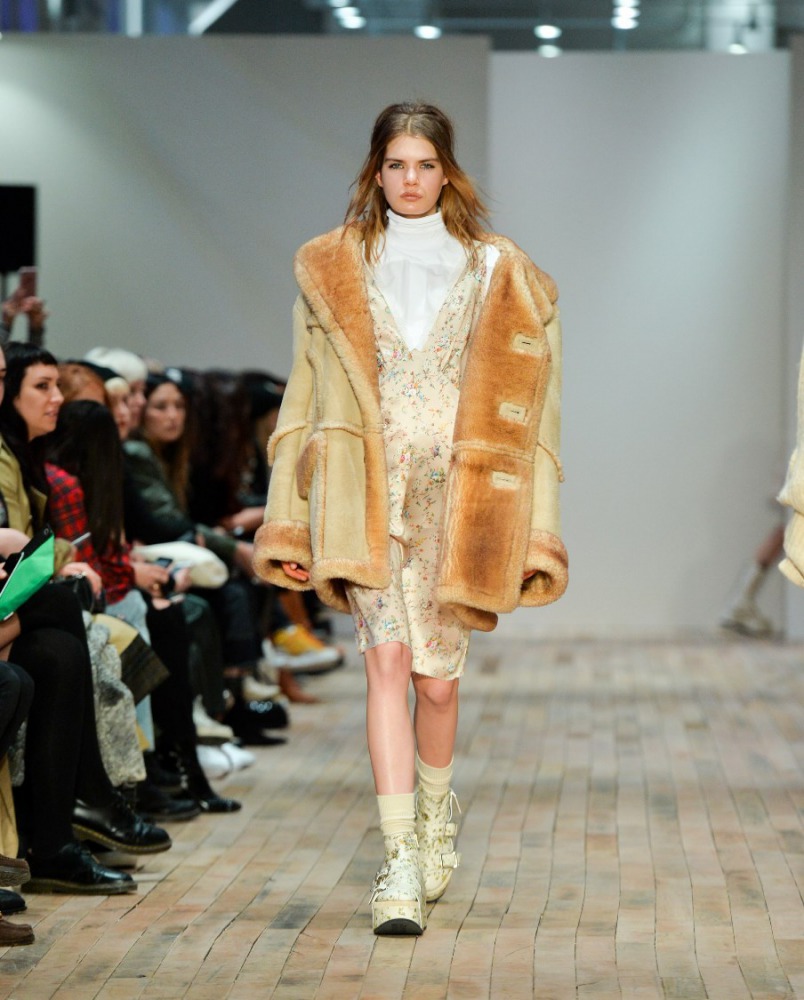 A model walks the runway at the R13 fashion show during New York Fashion Week on February 8, 2017 in New York City. Noam Galai/Getty Images/AFP