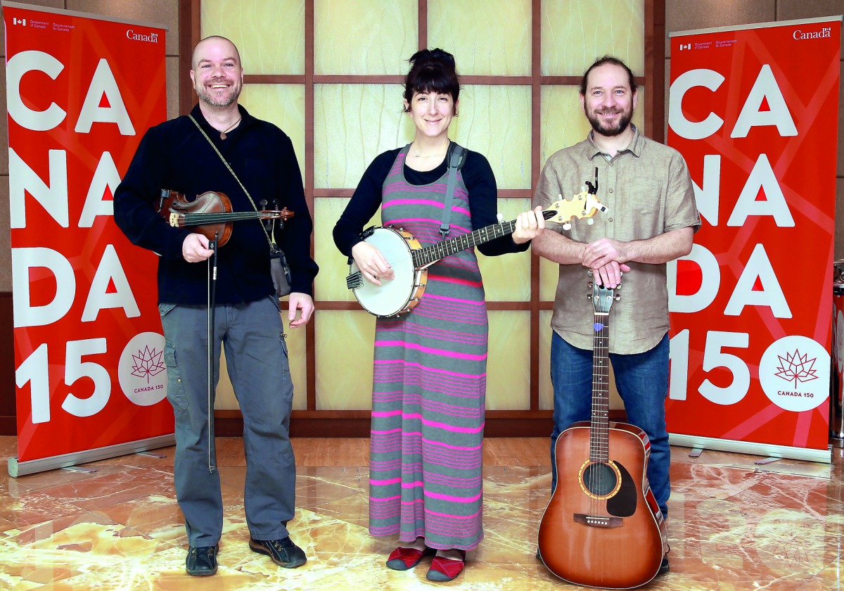 The Les Portageux band from Quebec, Canada speak with members of the local media about their concert which is part of the francophone week in Qatar. FROM LEFT: Yanic Boudreau, Julie Cossette and Stéphane Doyon. Pic: Qassim Rahmatullah / The Peninsula