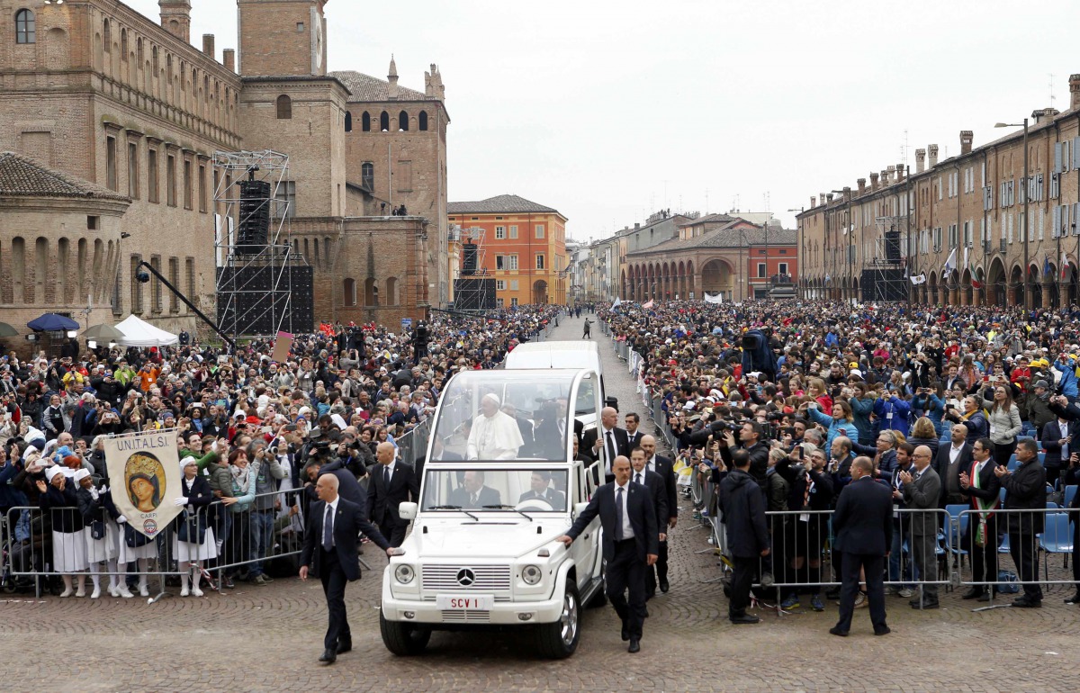 Pope Francis arrives to celebrate a Holy Mass in Carpi, Italy, April 2, 2017. REUTERS/Alessandro Garofalo