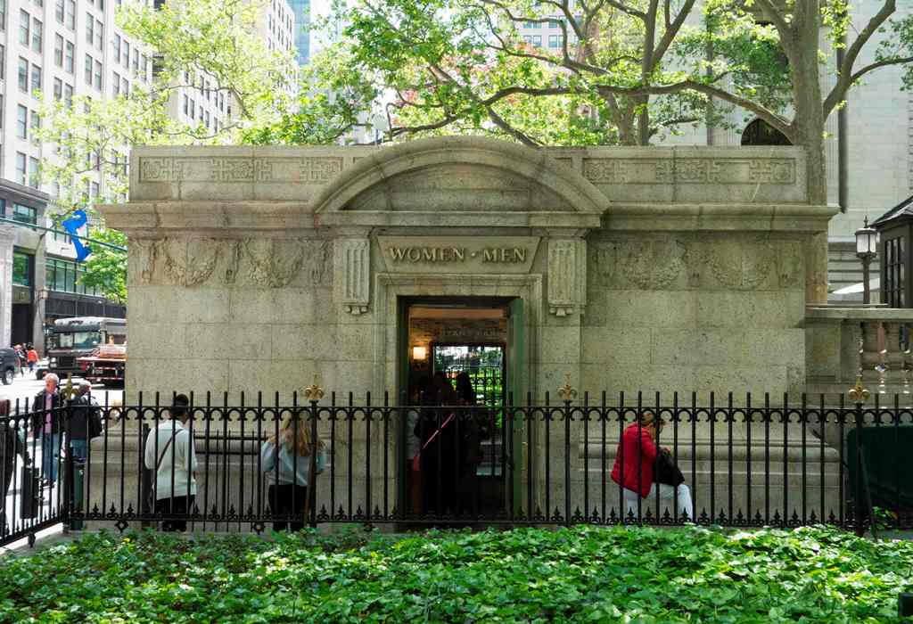 The luxury bathroom at Bryant Park is open to the public on May 9, 2017 in New York. AFP / Don Emmert