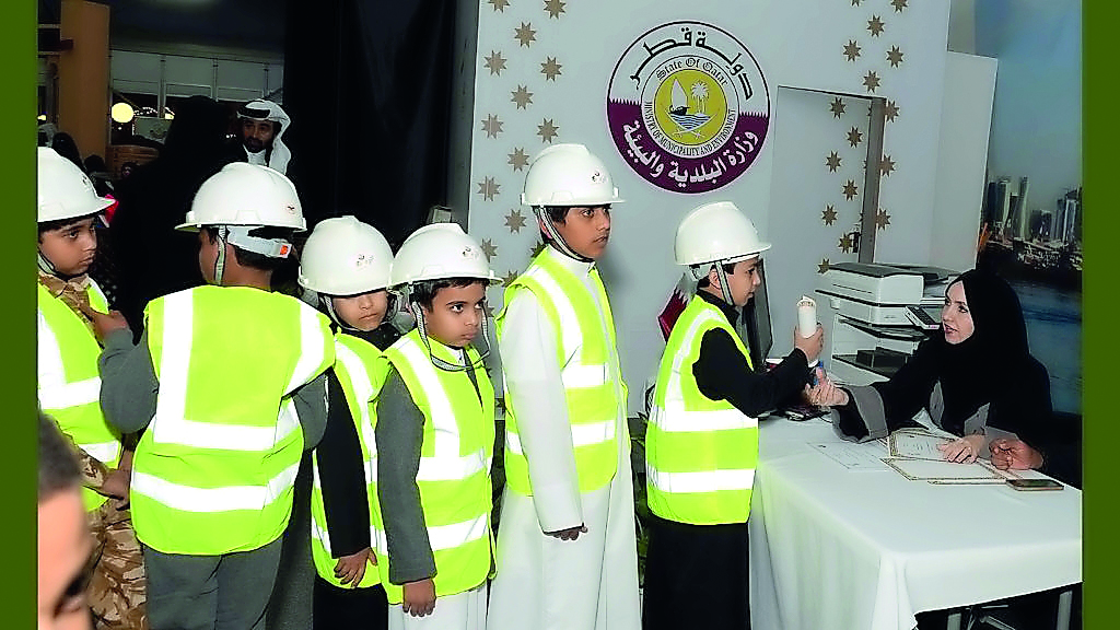 Students of different grades visiting the ‘little engineer’ section at Darb Al Saai, yesterday. 