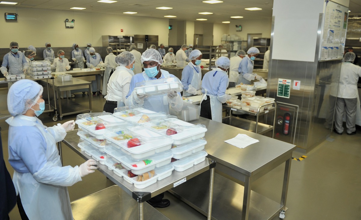 The kitchen facilities at HMC’s new hospital complex have the capacity to serve up to 4,000 healthy and nutritious meals each day. All pics: Bather Amen / The Peninsula