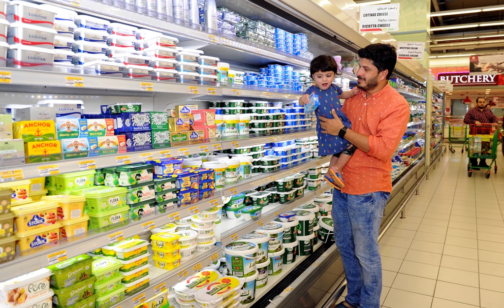 File picture of a family shopping for grocery. Image used for representation only. Salim Matramkot / The Peninsula 