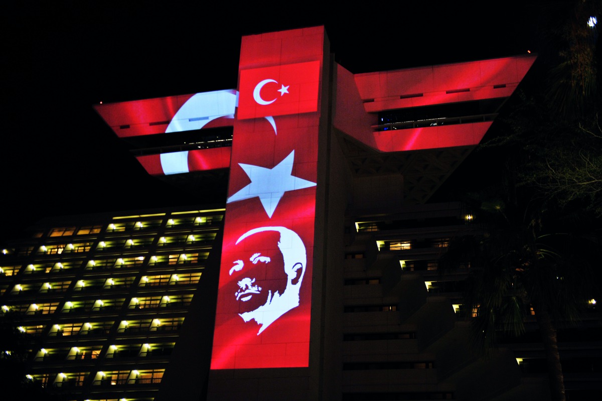 The Turkish flag and a portrait of Turkish President Recep Tayyip Erdogan projected on Sheraton Grand Doha to celebrate the presidential election victory, yesterday. Pic: Baher Amin/The Peninsula