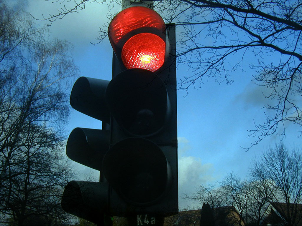 Image of a traffic signal used for representation only.