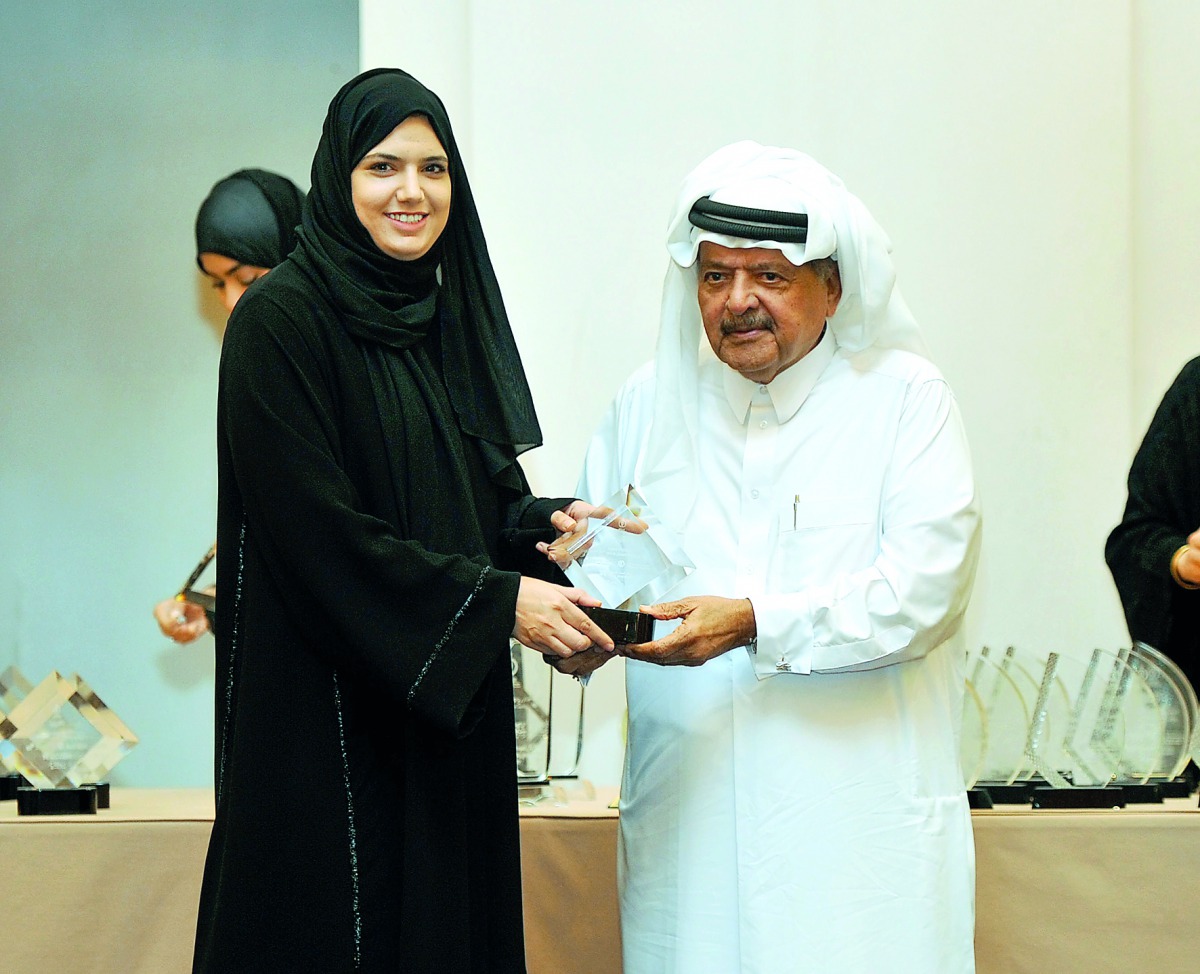 AlFaisal Without Borders Foundation (ALF) founder Sheikh Faisal bin Qassim Al Thani (right), presenting a Tawasoul award to the head of one of the institutions in Doha yesterday. Pic: Abdul Basit / the peninsula