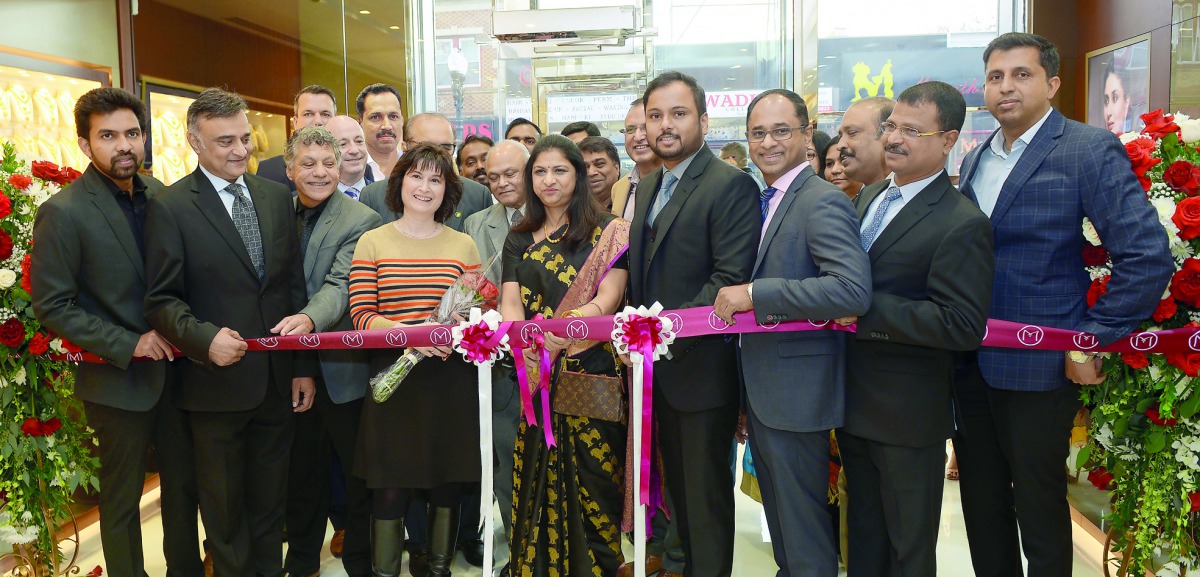 Neeta Bhushan, Consul General of India — Chicago, inaugurates the first outlet of Malabar Gold & Diamonds in US  in the presence of Shamlal Ahamed, Managing Director – International Operations; Debra Silverstein, Alderman for 50th Ward of the City of Chic