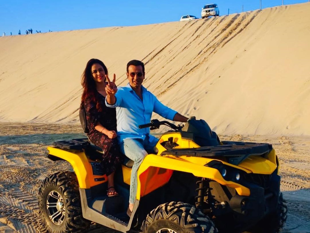 Ronit Roy and Mona Singh while on shoot in Doha. Source: Instagram 