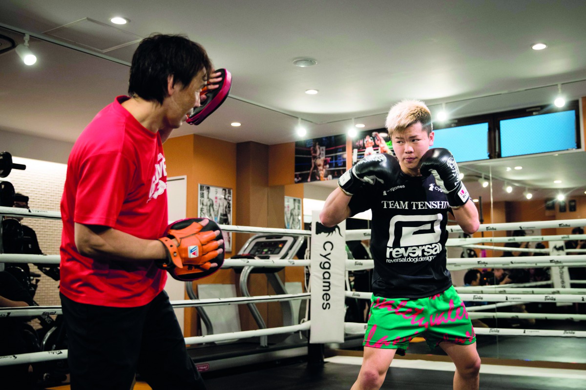 Japanese kickboxer Tenshin Nasukawa works out during a training session, in front of the media, at his boxing gym in Matsuda, Chiba prefecture on December 18, 2018.  AFP / Behrouz Mehri
