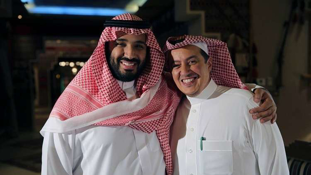 Saudi Crown Prince Mohammed bin Salman (L) and Turki Aldakhil