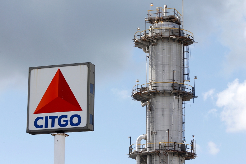 Citgo Petroleum refinery run by PDVSA is pictured in Sulphur, Louisiana, US, June 12, 2018. Reuters/Jonathan Bachman