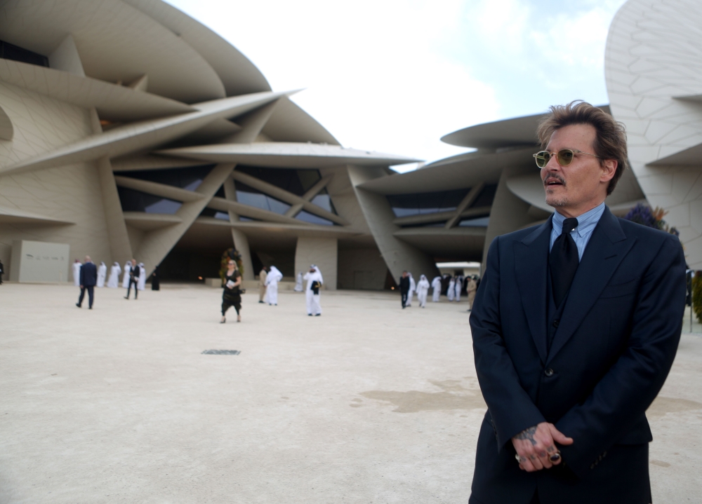 US actor Johnny Depp attends the official opening ceremony for the National Museum of Qatar, in the capital Doha on March 27, 2019. / AFP / National Museum of Qatar / Patrick BAZ
