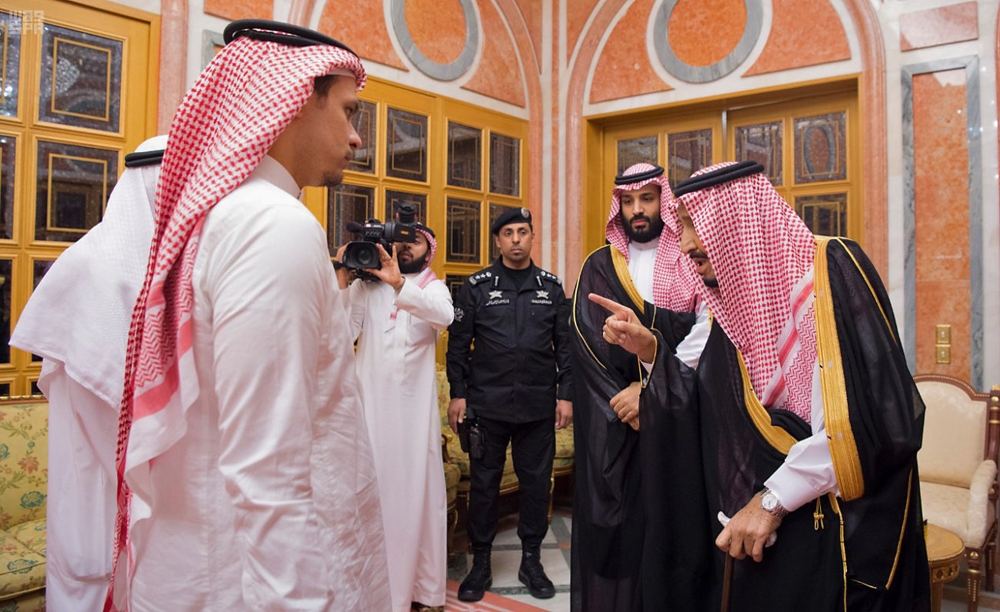 Saudi King Salman his son Crown Prince Mohammed bin Salman meeting with family members of slain journalist Jamal Khashoggi in Riyadh on October 23, 2018 . AFP /Saudi Press Agency