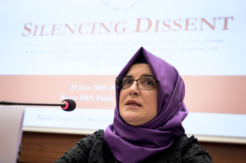 Turkish writer and fiancee of the murdered Saudi journalist Jamal Khashoggi Hatice Cengiz speak as she attends a side event during the United Nations Human Rights Council in Geneva on June 25, 2019. / AFP / FABRICE COFFRINI