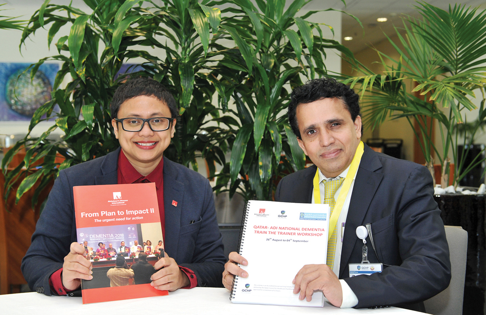 Dr. Mani Chandran (right), Senior Consultant of Geriatric Psychiatry, Department of Geriatric Medicine, at HMC; with DY Suharya, Regional Director of Asia Pacific at ADI, addressing the media on the sidelines of ADI dementia training at Bayt aldhiyafa, Ha