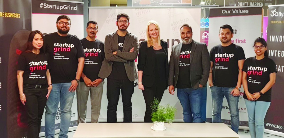 Dr Tejinder Singh (third right), Chapter Director of Startup Grind Doha and Founder and Chairman of 360 Nautica; Haris Aghadi (fourth left), Founder of Meddy; and Agata Braja (fourth right), Innovation Consultant, and other participants during Startup Gri