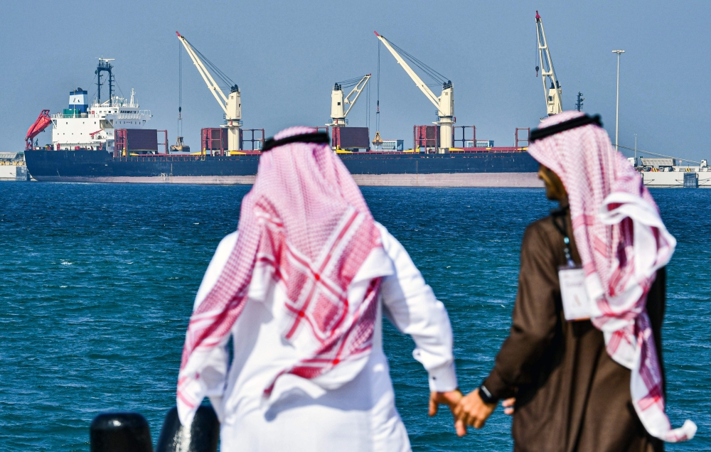 (FILES) In this file photo taken on December 11, 2019, shows an oil tanker at the port of Ras al-Khair, about 185 kilometres north of Dammam in Saudi Arabia's eastern province overlooking the Gulf. AFP / GIUSEPPE CACACE