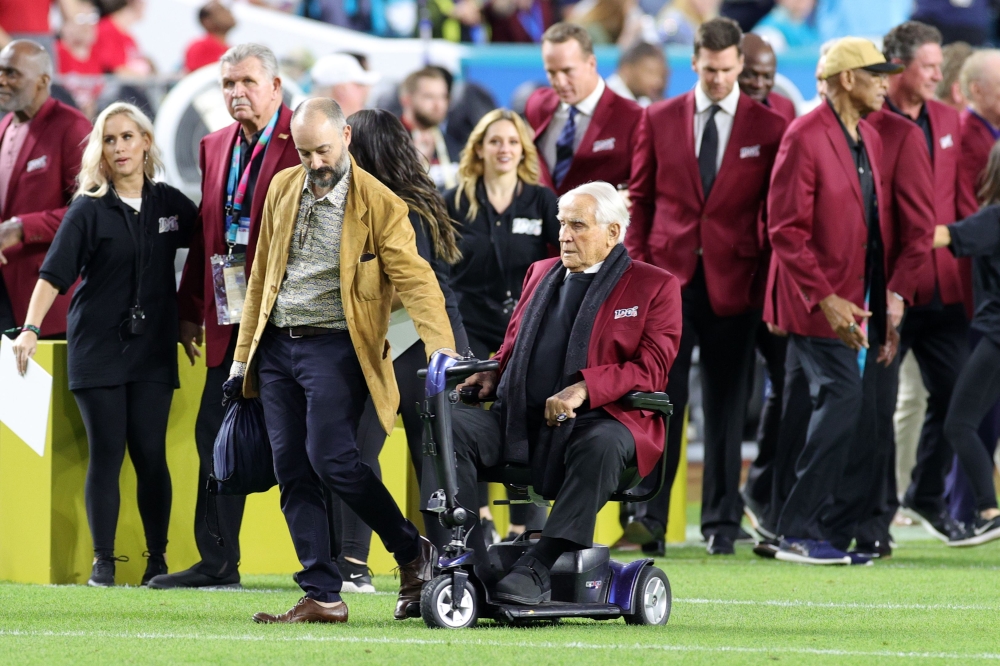 (FILES) In this file photo Don Shula of the NLF 100 All-Time Team is honored on the field prior to Super Bowl LIV between the San Francisco 49ers and the Kansas City Chiefs at Hard Rock Stadium on February 2, 2020 in Miami, Florida. AFP / Getty Images Nor