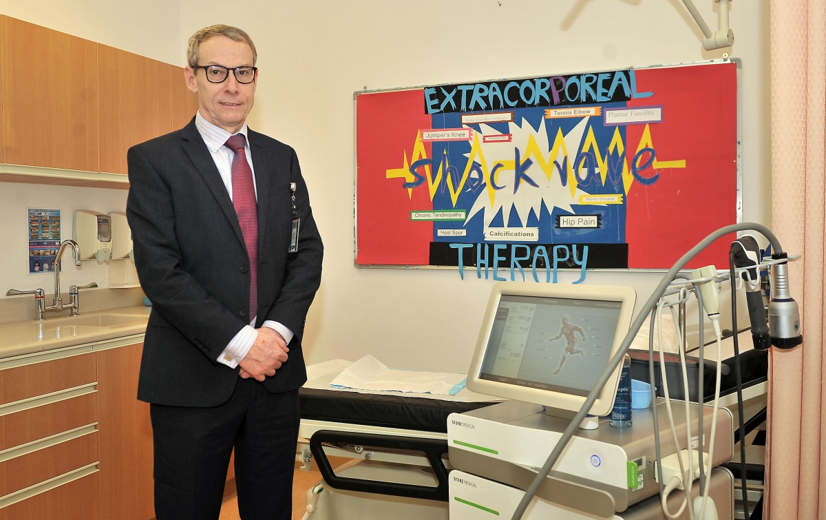 Dr. Stanley Jones at an Orthopedic Clinic in Al-Ahli Hospital.
