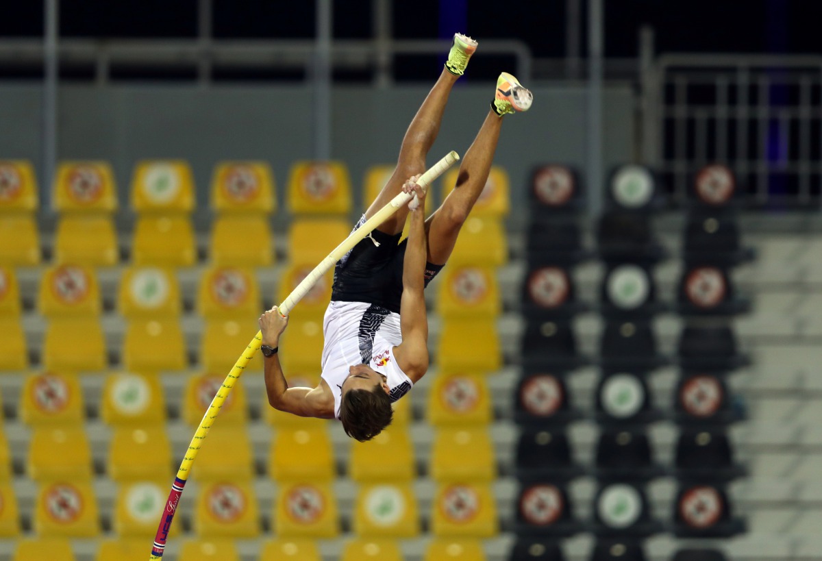 Sweden's Armand Duplantis in action during the men's pole vault REUTERS/Ibraheem Al Omari