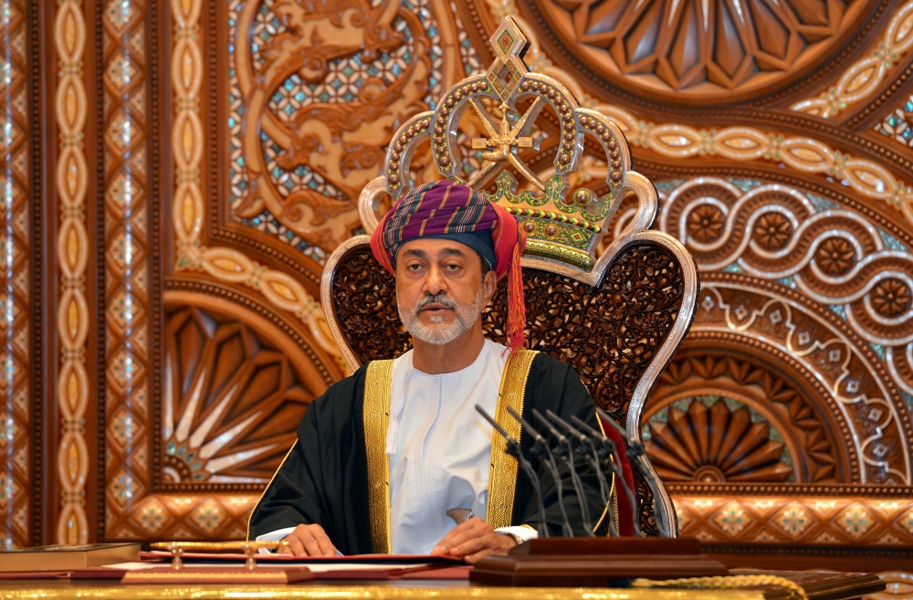 FILE PHOTO: Sultan Haitham bin Tariq al-Said gives a speech after being sworn in before the royal family council in Muscat, Oman January 11, 2020. REUTERS/Sultan Al Hasani/File Photo/File Photo