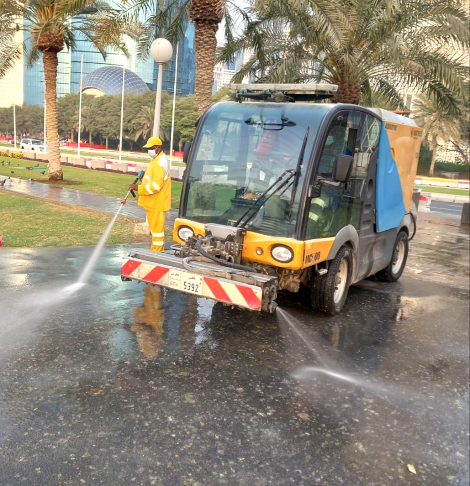 MME has deployed a total of 1,482 workers, 659 drivers, 1,112 machines and 158 supervisors as part of cleaning and waste collection plan during Ramadan. 