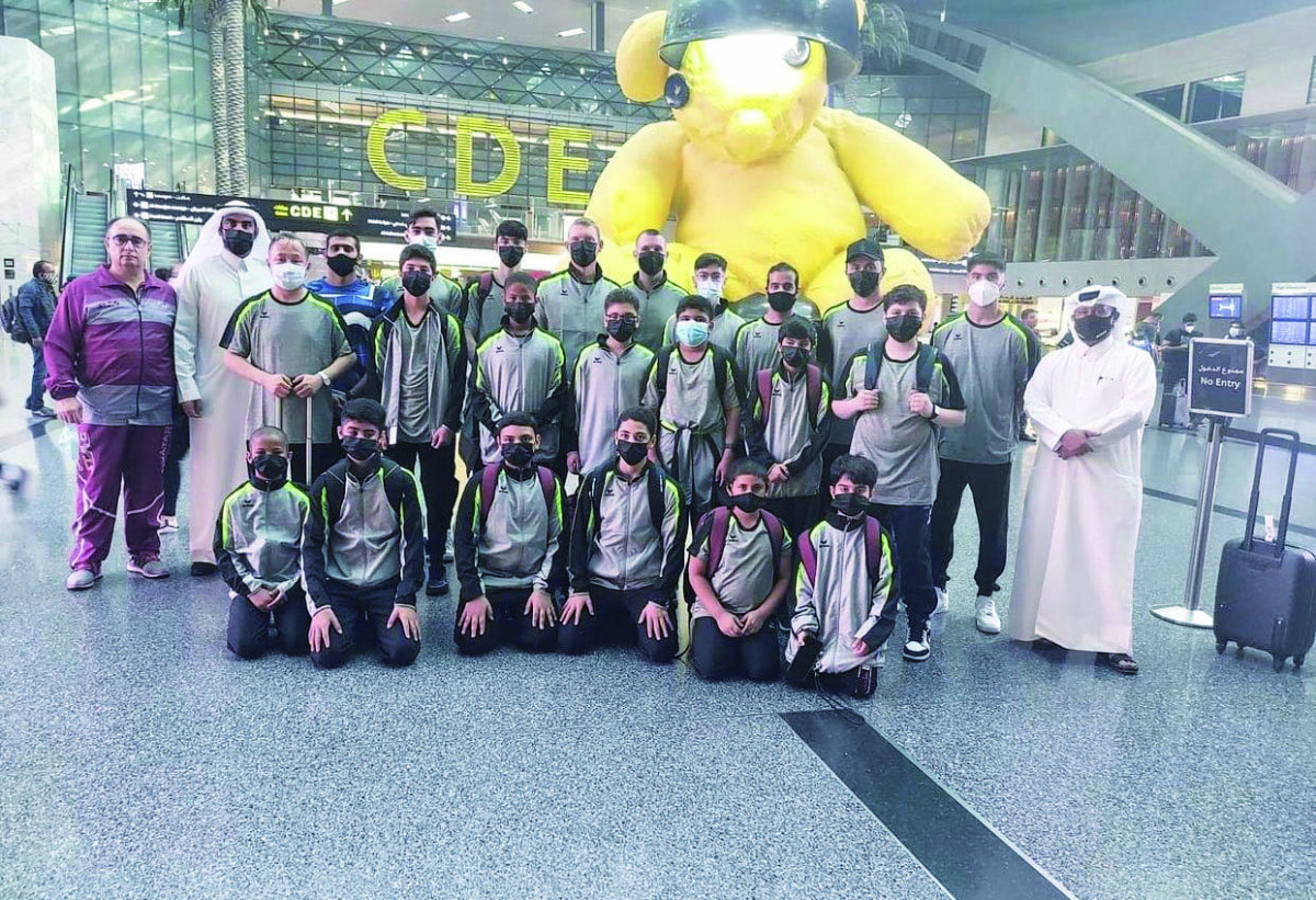 Officials of the Qatar Table Tennis Association pose for a photograph with Team Qatar players  at the Hamad International Airport prior to their departure to Jordan ahead of the Arab Table Tennis Championship which kicks off today.