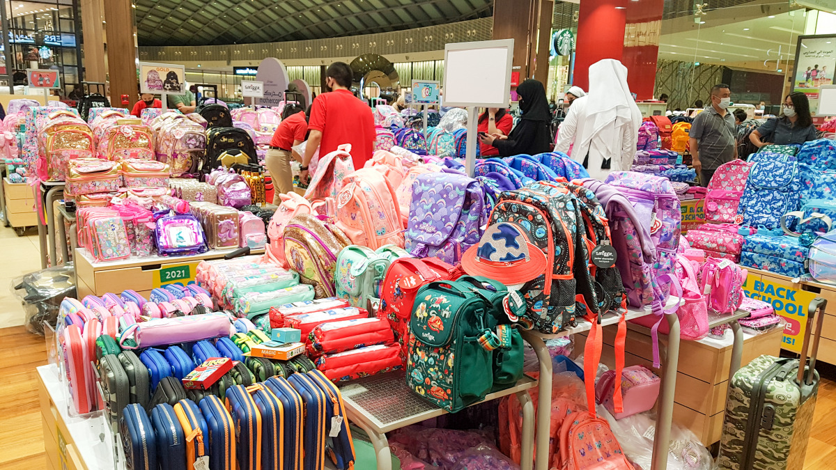 Customers shopping at one of the retail stores on weekend. Pic by Abdul Basit / The Peninsula