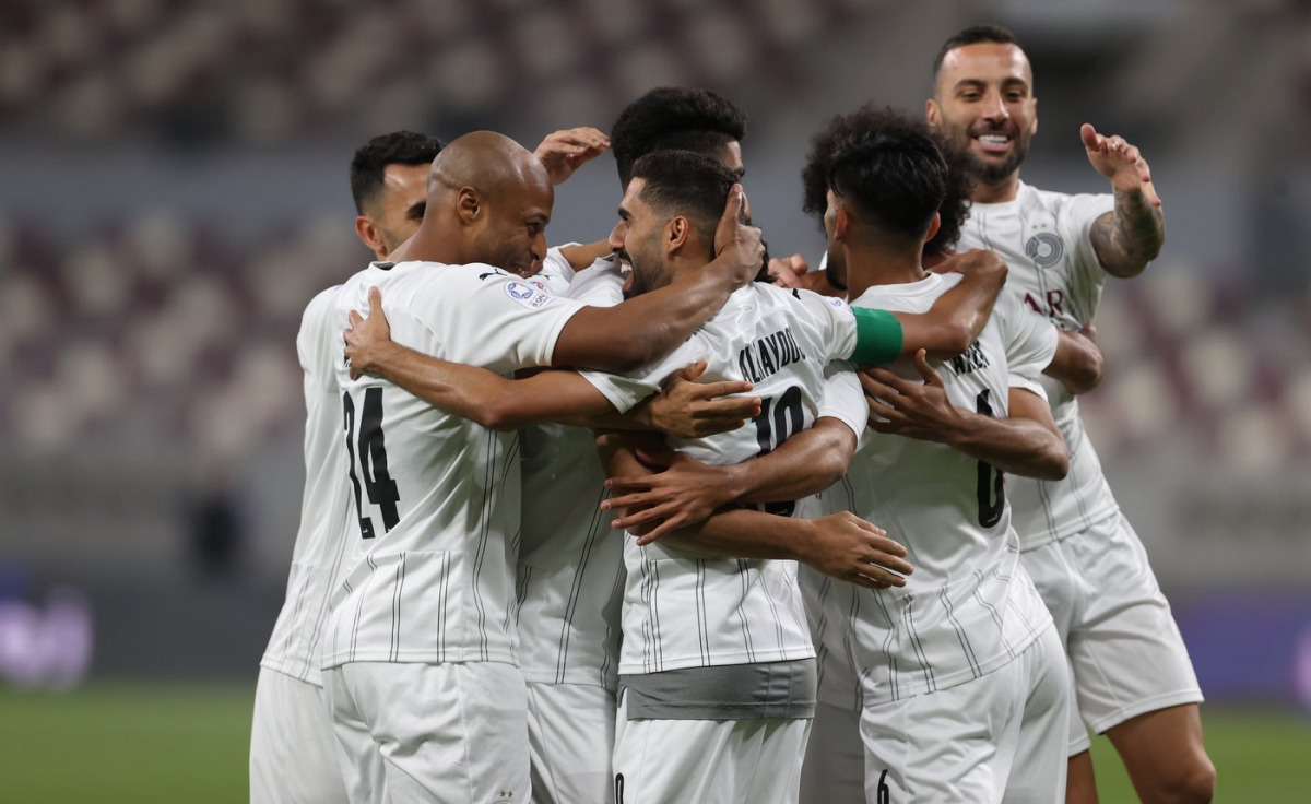 Al Sadd players celebrate during Qatar Clasico.