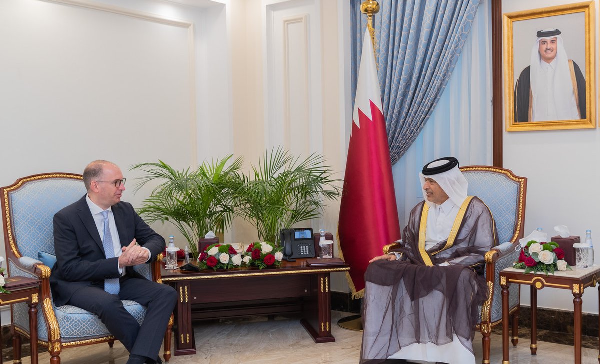 Speaker of the Shura Council H E Hassan bin Abdullah Al Ghanem meeting Minister of State at the Federal Foreign Office of Germany H E Niels Annen, in Doha. 
