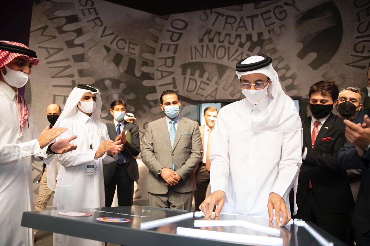 Minister of Sports and Youth H E Salah bin Ghanem Al Ali inauguratings the Oasis of Manufacturers and Innovators at the Qatar Scientific Club.