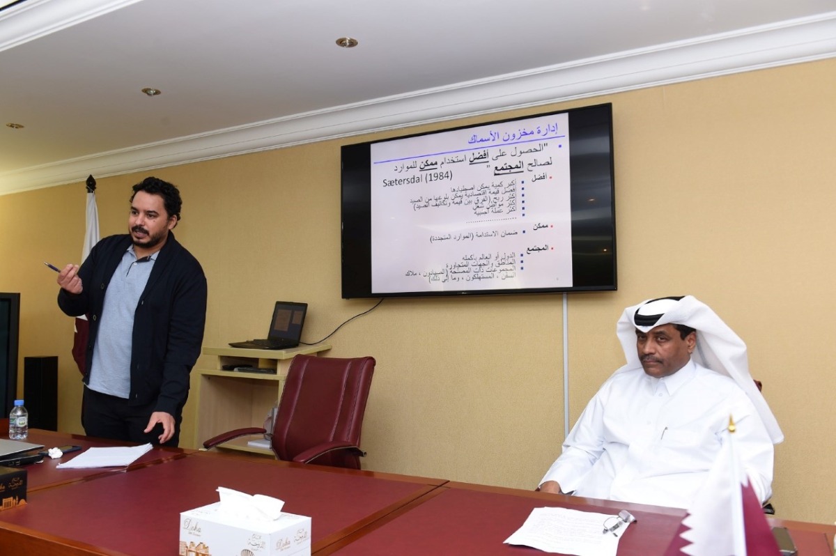 Director of the Fisheries Department at the Ministry of Municipality, Abdulaziz Al Dehaimi (right), during the training course.