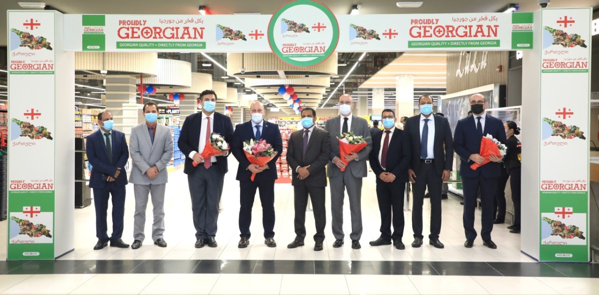 Deputy Minister of Foreign Affairs of Georgia, H E Alexander Khvtisiashvili; Ambassador of Georgia to Qatar, H E Nikoloz Revazishvili; Director of Lulu Group International Dr. Mohamed Althaf; and others at Lulu Hypermarket, Abu Sidra Mall, yesterday.