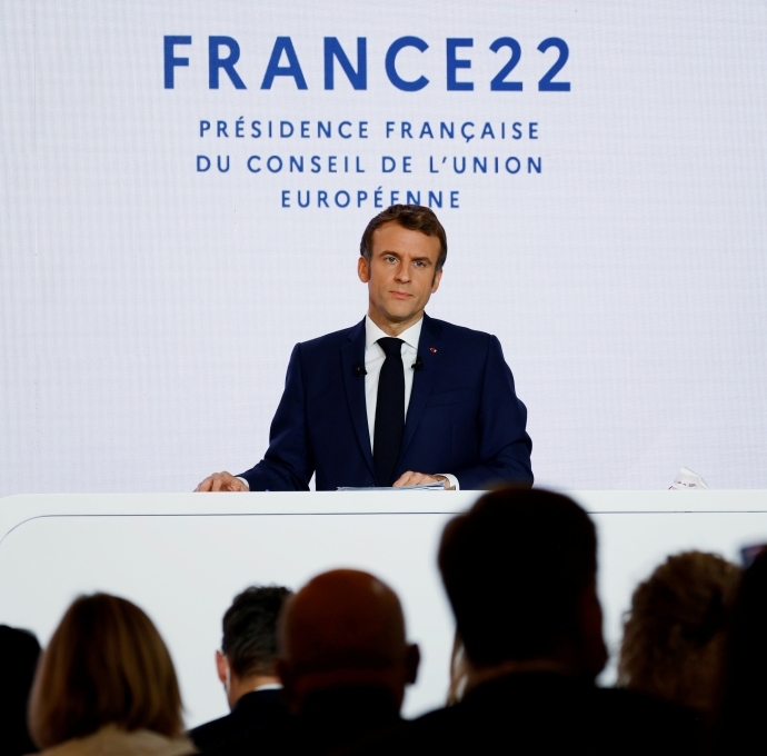 French President Emmanuel Macron delivers a speech during a news conference on France assuming EU presidency, in Paris, France, December 9, 2021. Ludovic Marin/Pool via REUTERS.